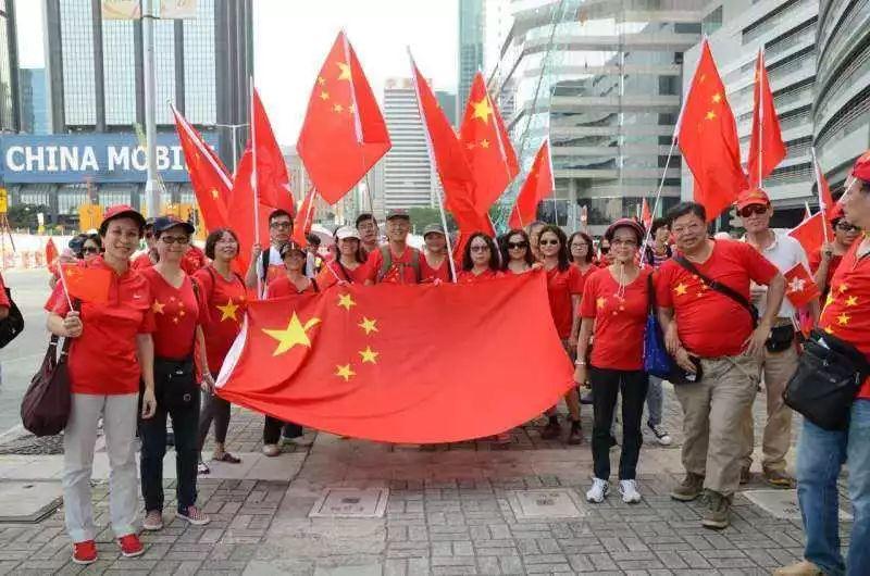 喜欢养猫的人都比较孤僻吗?